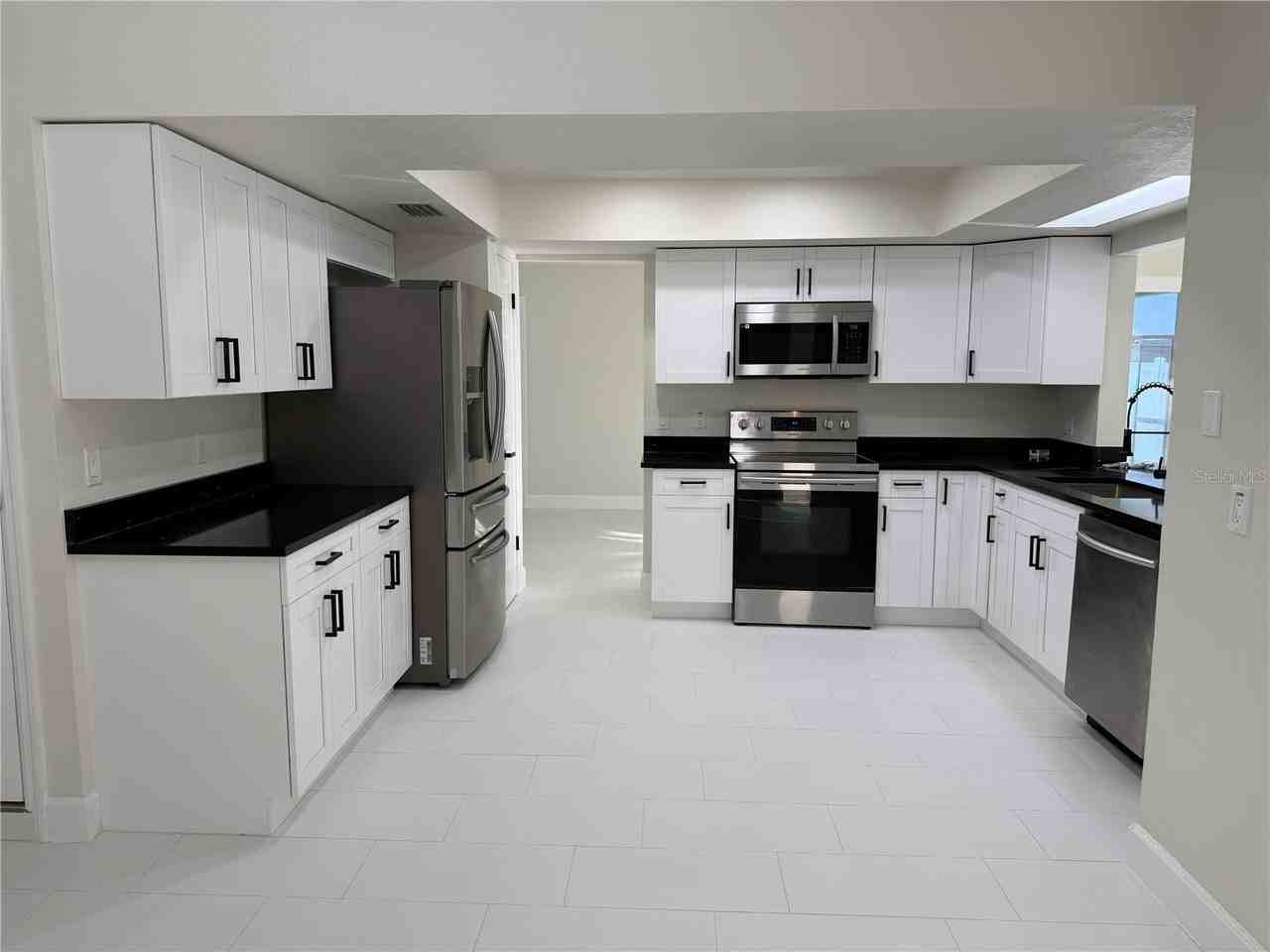 8362 Tranquil Dr - Photo 4 of 25