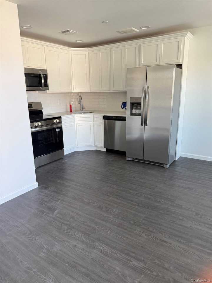 338 Beach 46th St - Photo 6 of 12
