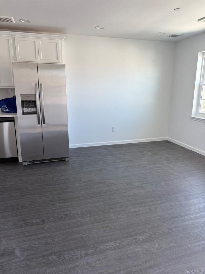 338 Beach 46th St - Photo 7 of 12