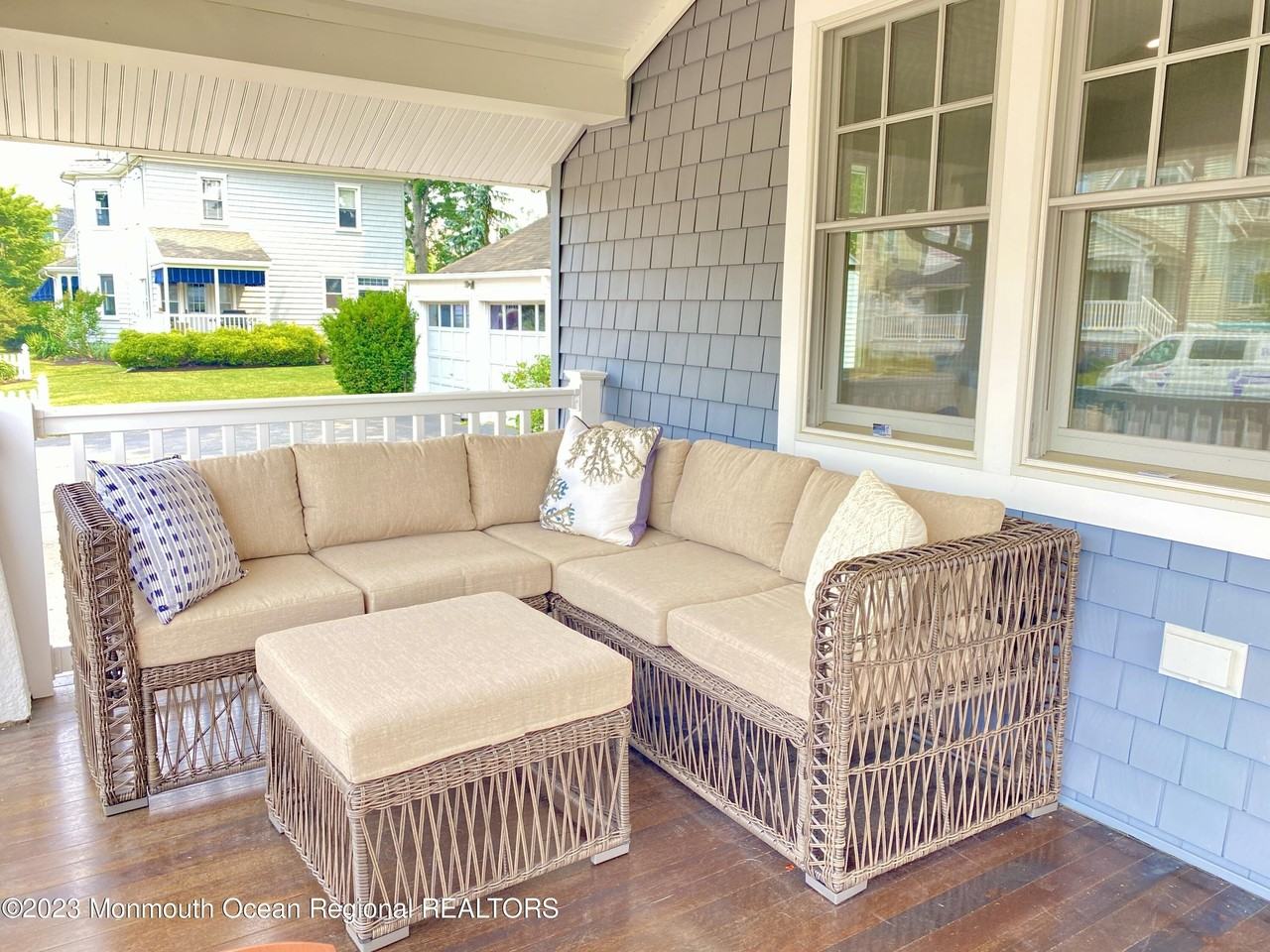 512 5th Ave - Photo 4 of 24