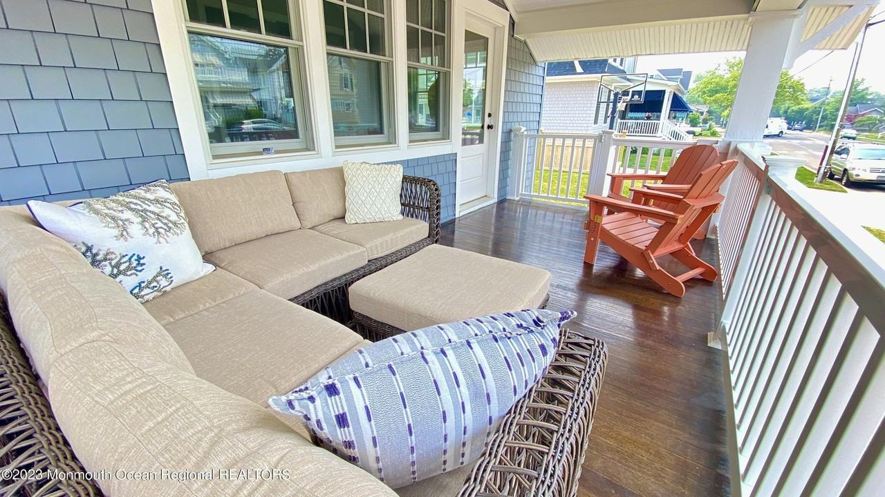 512 5th Ave - Photo 5 of 24
