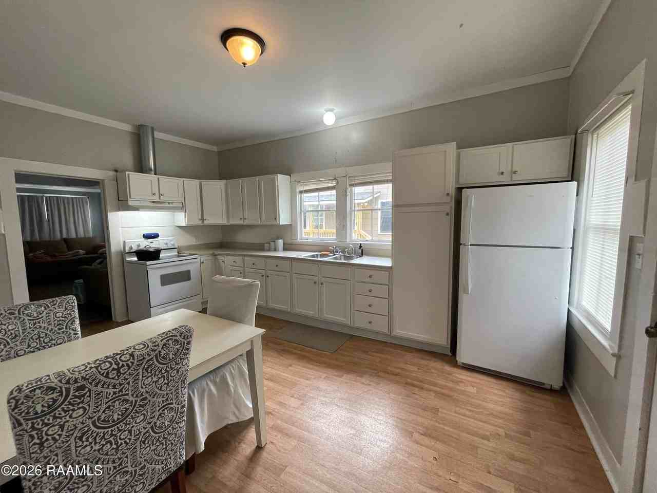 250 Blanchard St - Photo 3 of 12