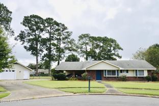 101 Boxwood Dr - Photo 1 of 1