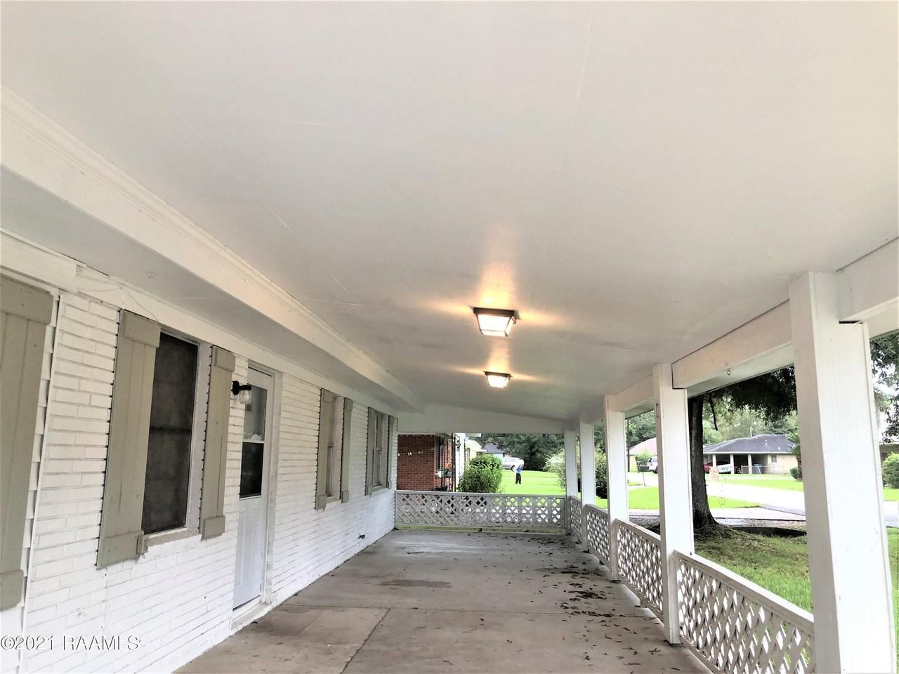 113 Charlene Dr - Photo 2 of 22