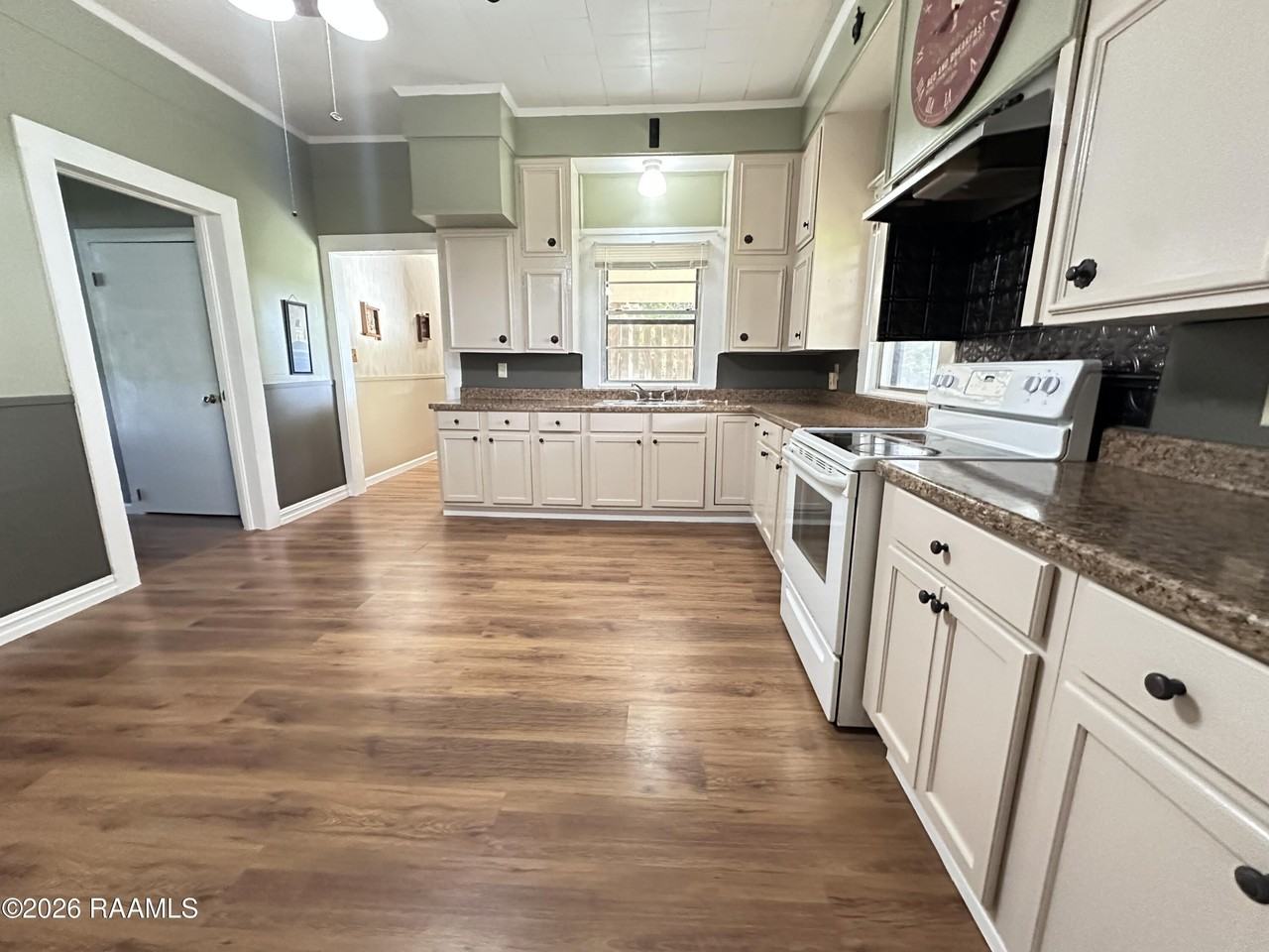 1704 Savoy Rd - Photo 6 of 28