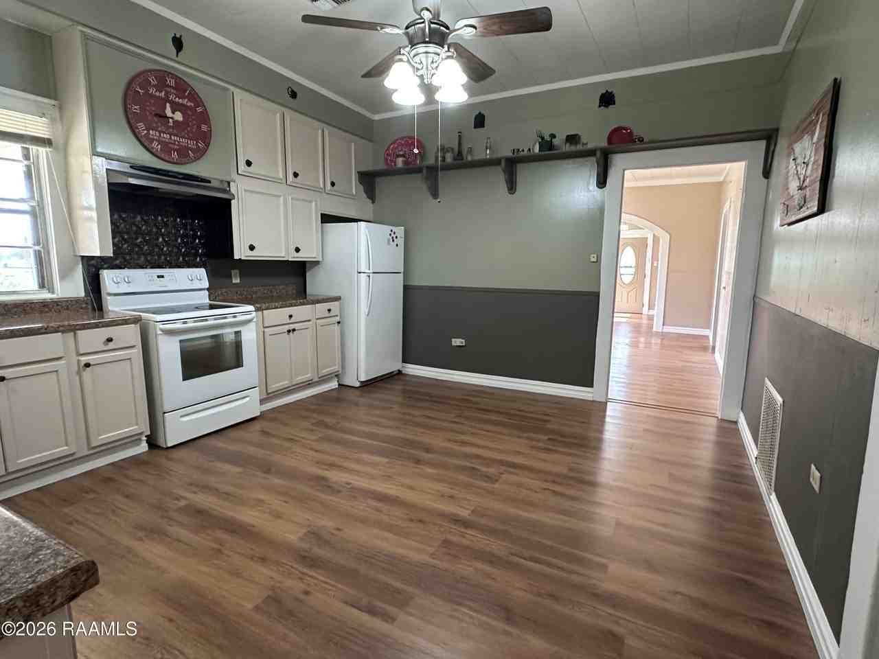 1704 Savoy Rd - Photo 7 of 28