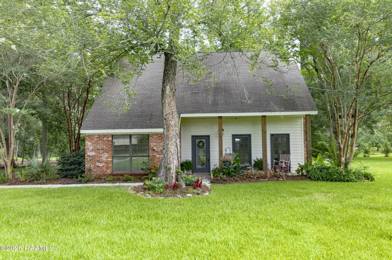 308 Burdin Rd - Photo 2 of 31