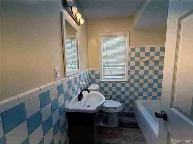 7459 Asbury Park - Photo 7 of 15
