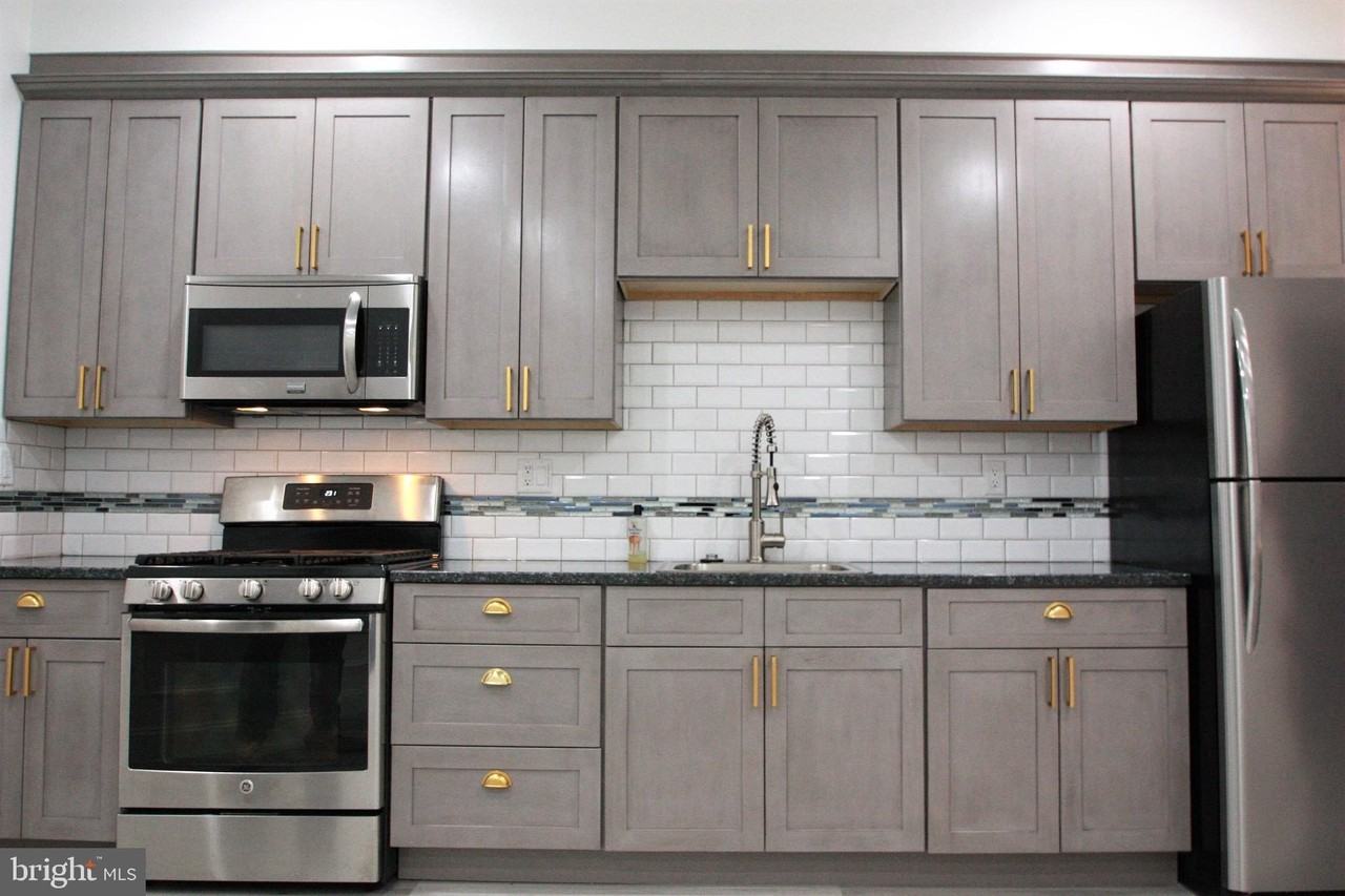 1233 S Broad St #1R - Photo 2 of 10
