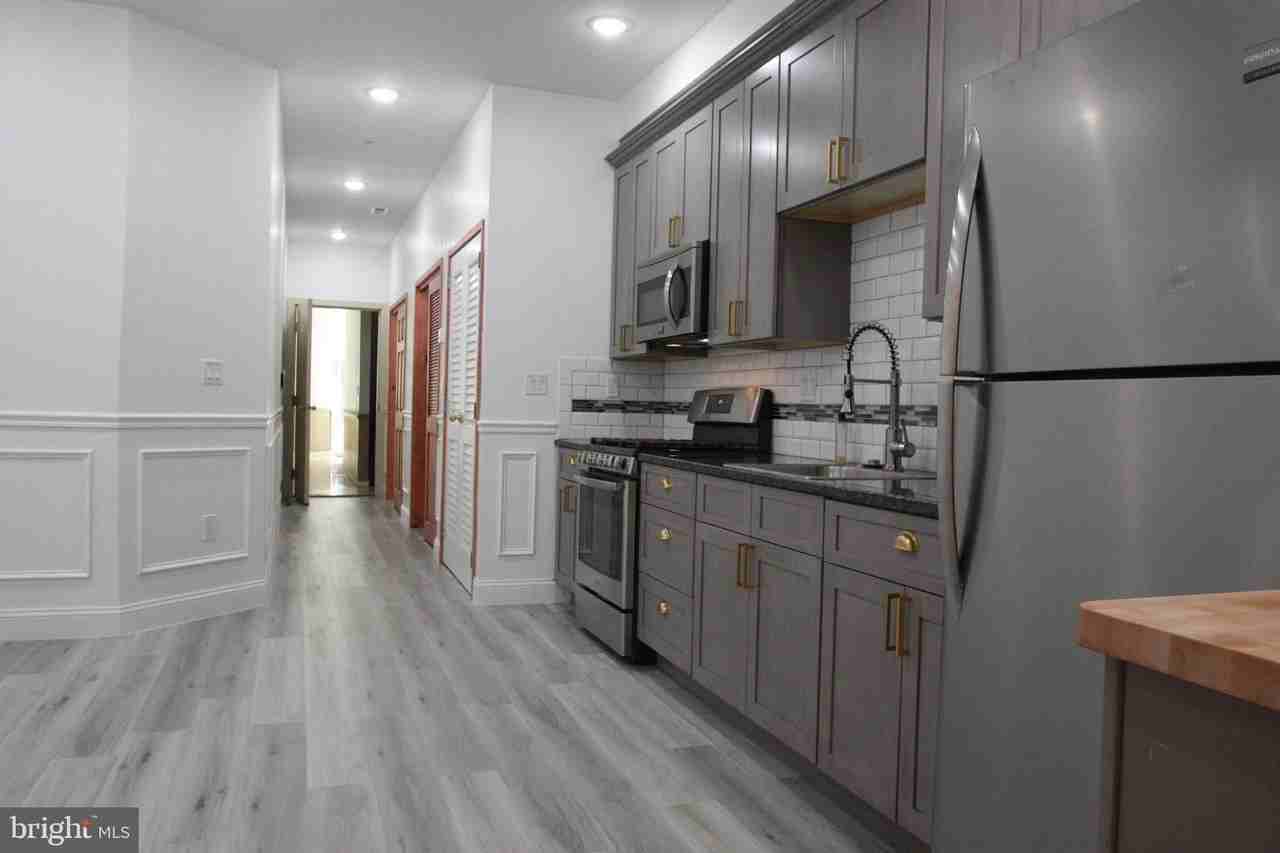 1233 S Broad St #1R - Photo 3 of 10