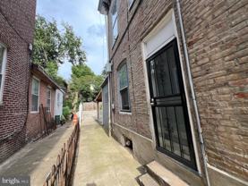 521 S 41st St #1R - Photo 1 of 1