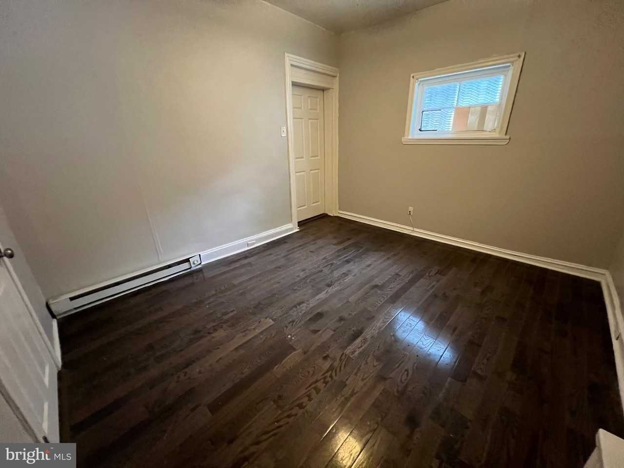 521 S 41st St #1R - Photo 7 of 13