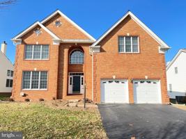 featured image of 5920 Interlachen Ct
