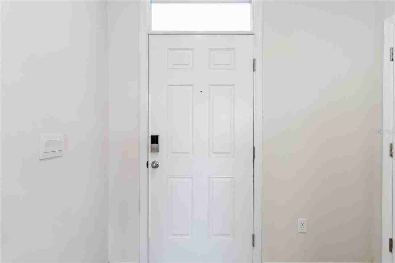 3394 Hilltop Cir - Photo 6 of 37