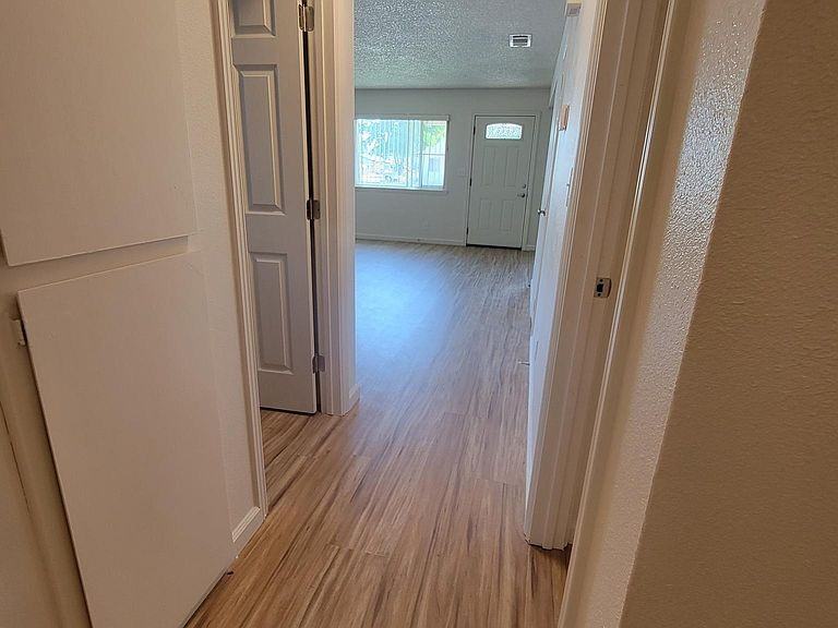 3596 Mercury Drive - Photo 3 of 10