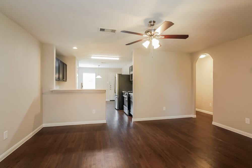 3626 Maris Way - Photo 4 of 17