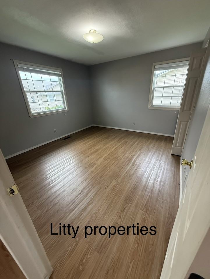 1509 Fair Park Cir #1 - Photo 6 of 8