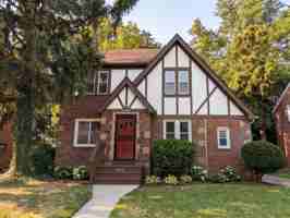 featured image of 22400 Tracy Ave