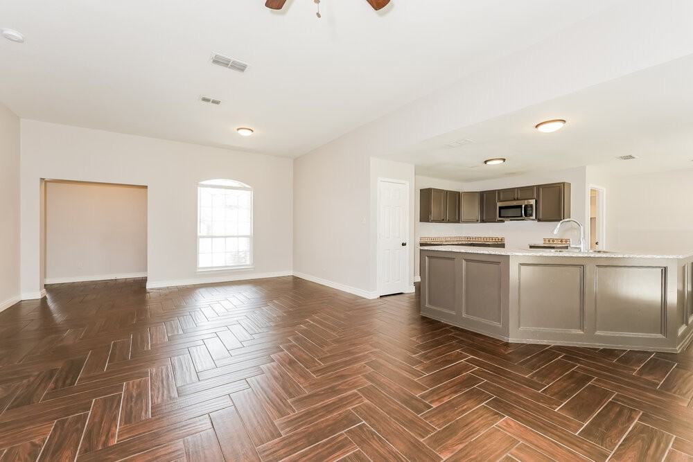 613 Fawn Meadow Trl - Photo 5 of 16