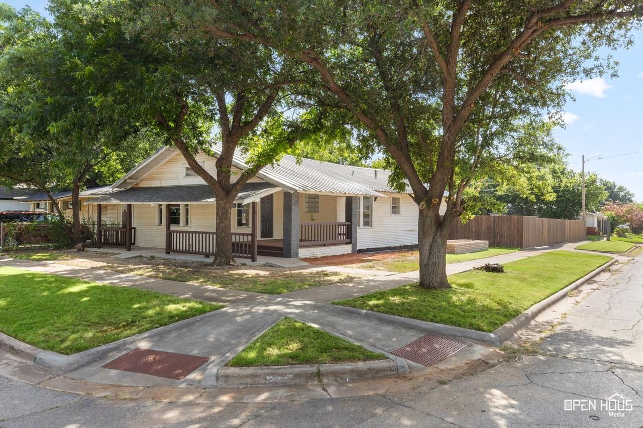 1415 Fillmore St - Photo 6 of 20