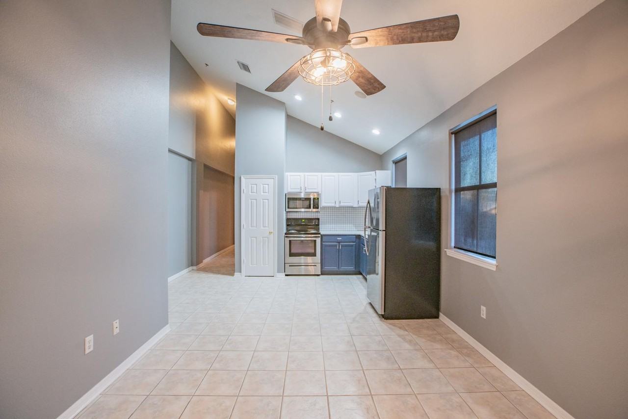 1510 N 17th St - Photo 5 of 10