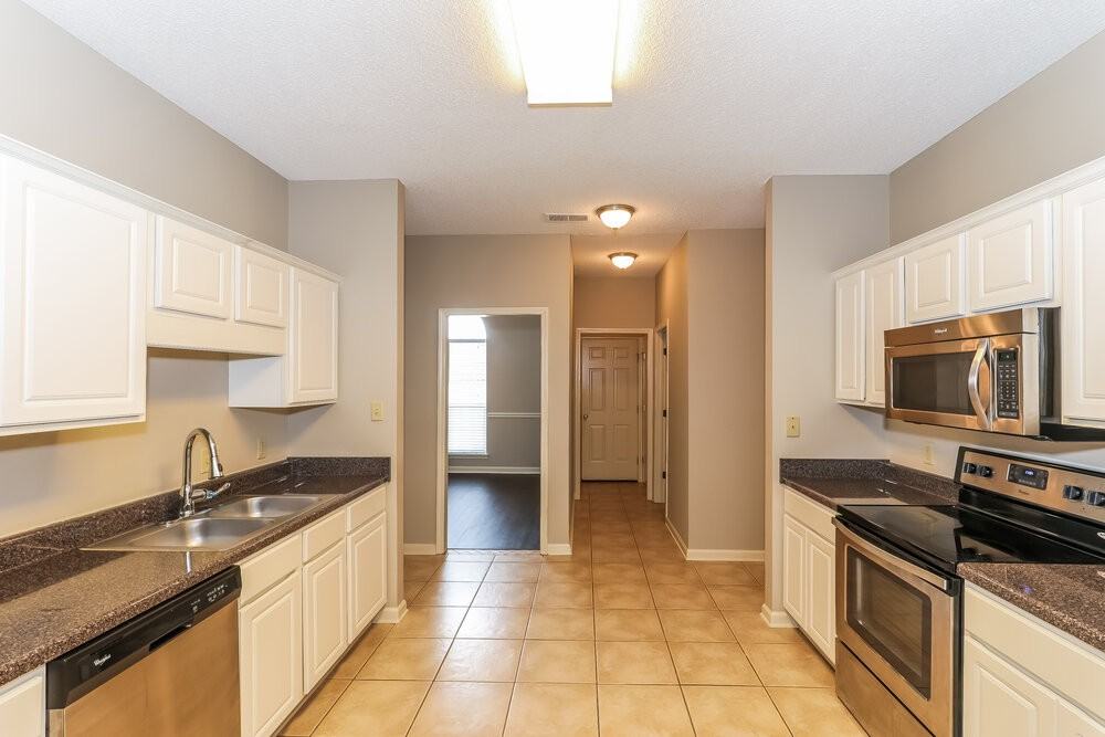 7743 Shadow Hills Dr - Photo 6 of 15