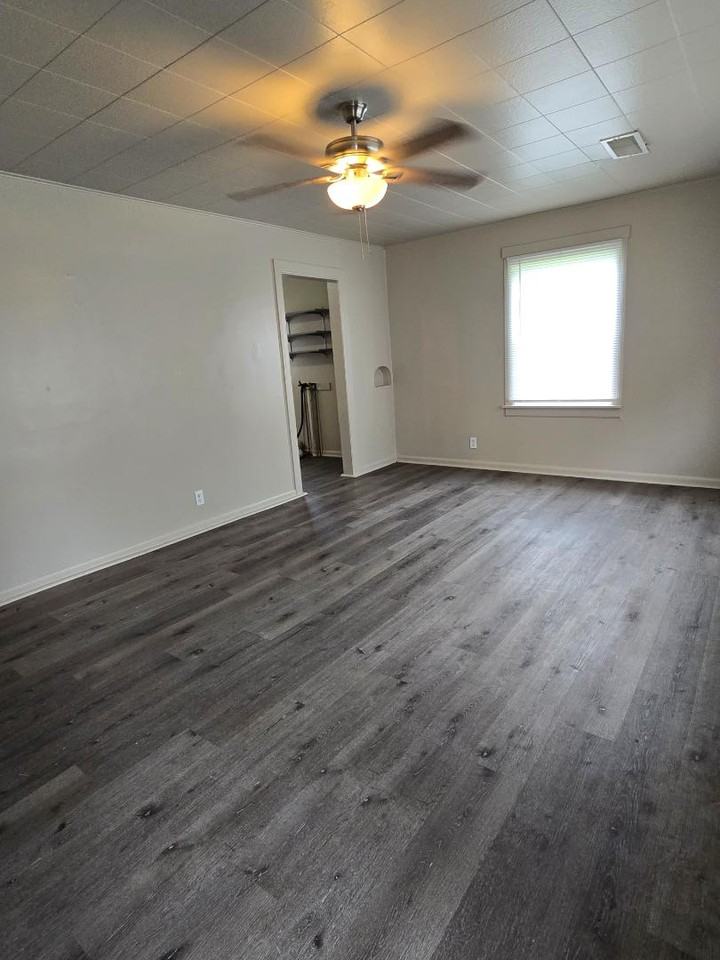 420 S Peachtree St - Photo 5 of 7