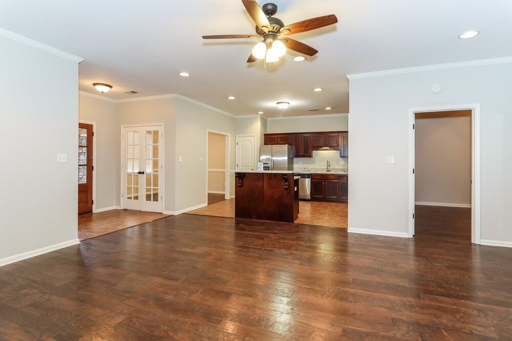 2936 Boffin Dr - Photo 3 of 15