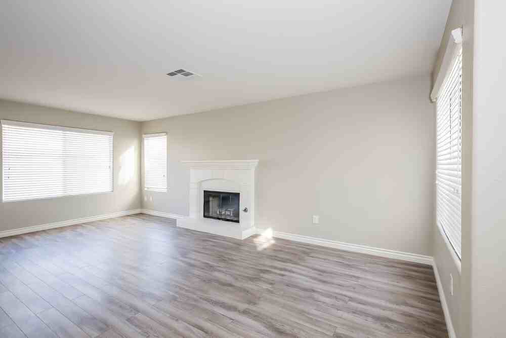 1814 La Villa Dr - Photo 4 of 17