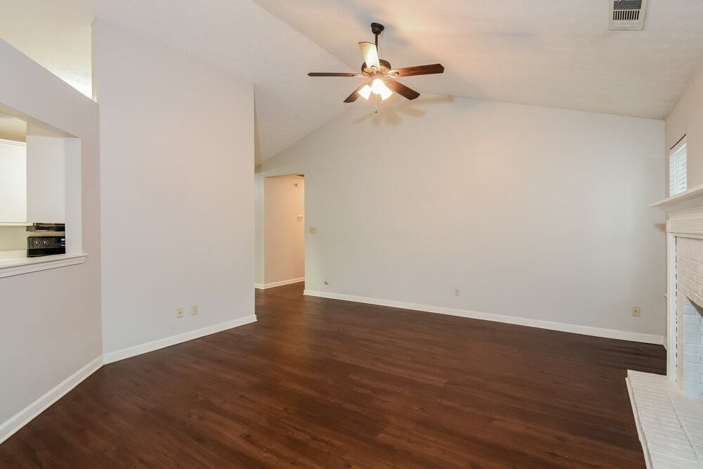 1171 Lennox Ct - Photo 6 of 16
