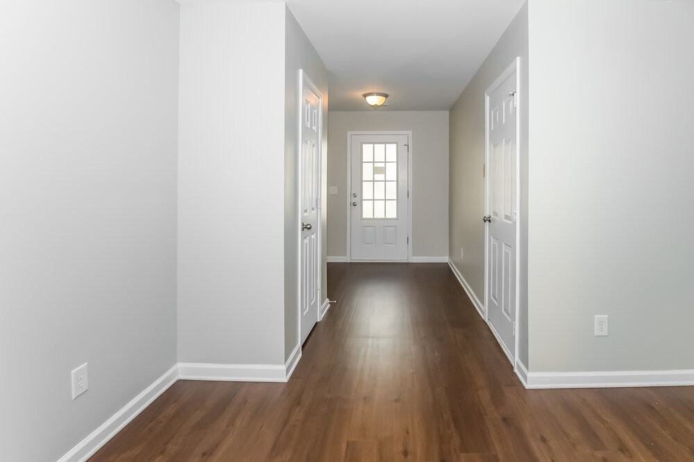 2720 Mayfair Dr - Photo 5 of 18