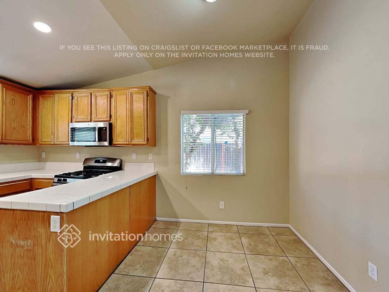 2628 N Maple Ave - Photo 5 of 20