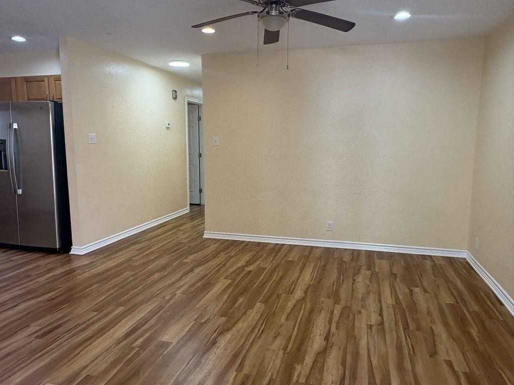 7247 Rimwood - Photo 4 of 15