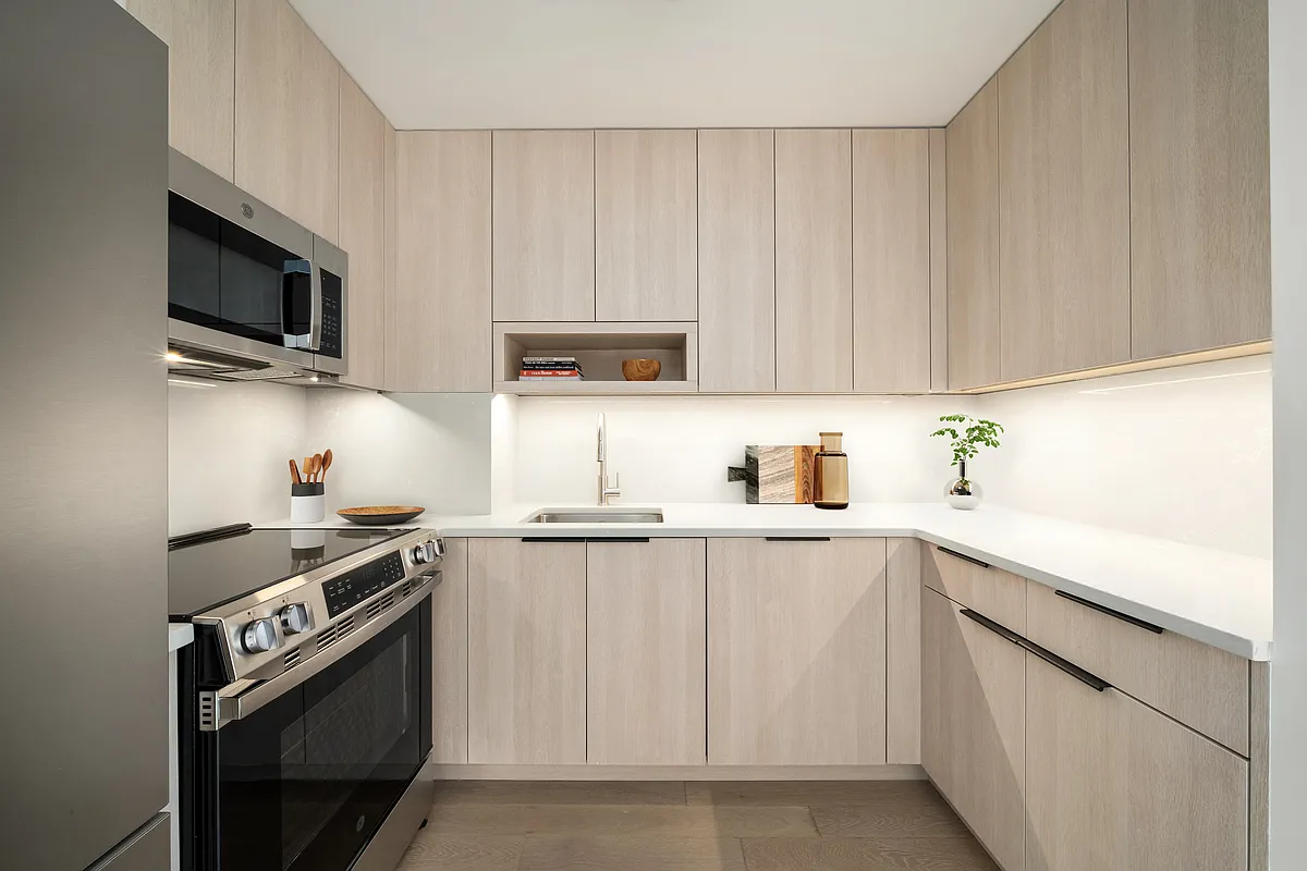 162 East 36th Street #18C - Photo 5 of 15