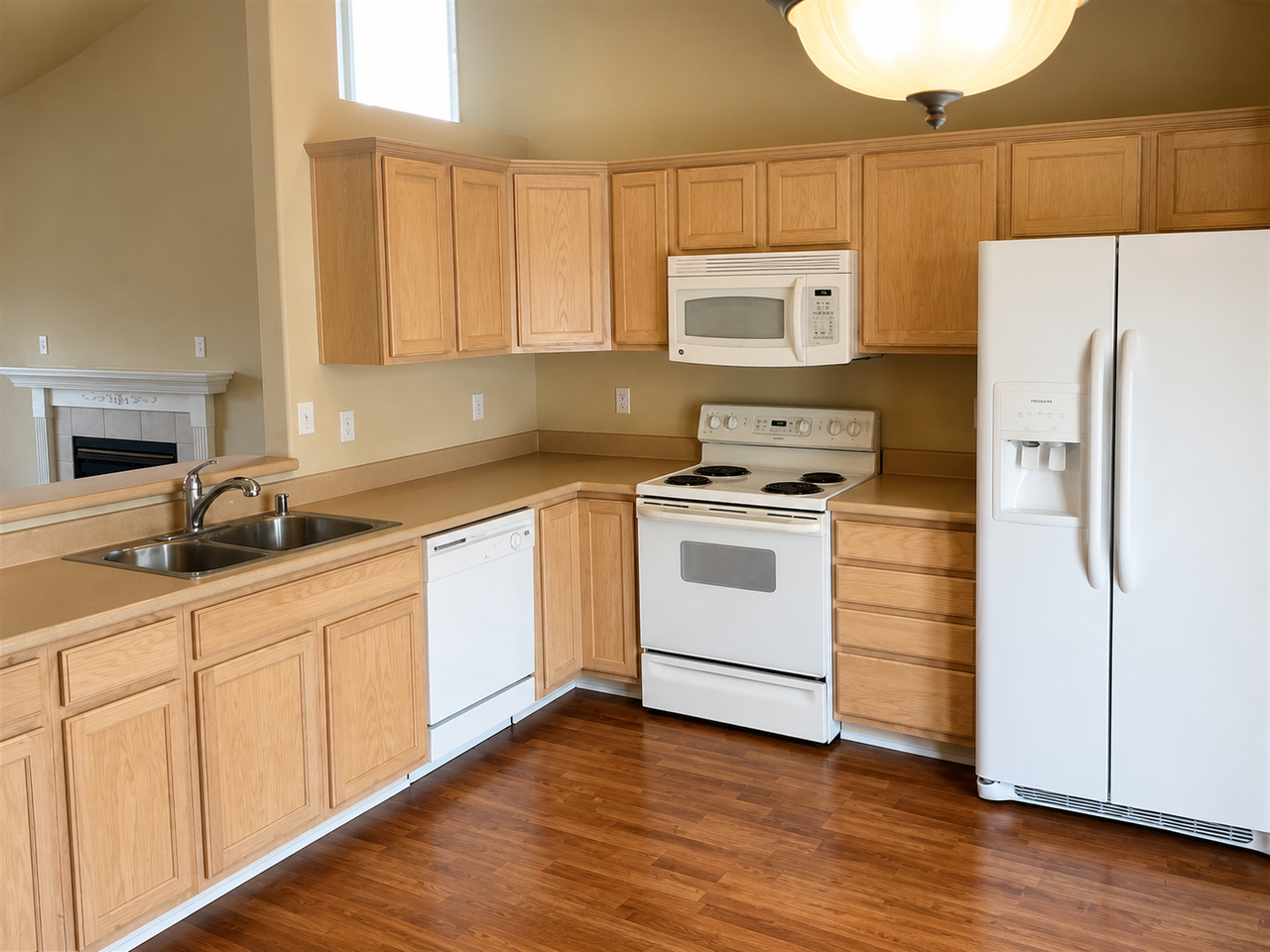 6613 Northeast 166th Avenue - Photo 3 of 10