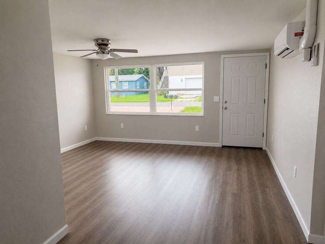 7335 New York Ave - Photo 2 of 7