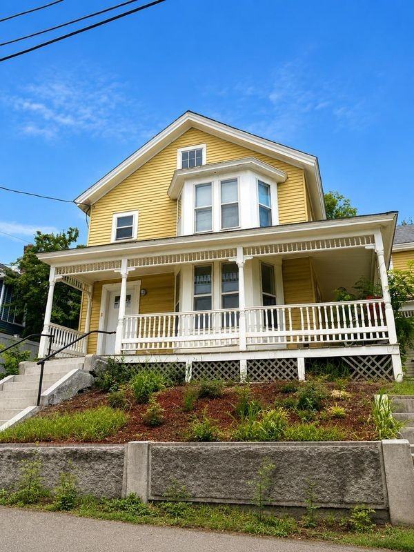 60 Washington St