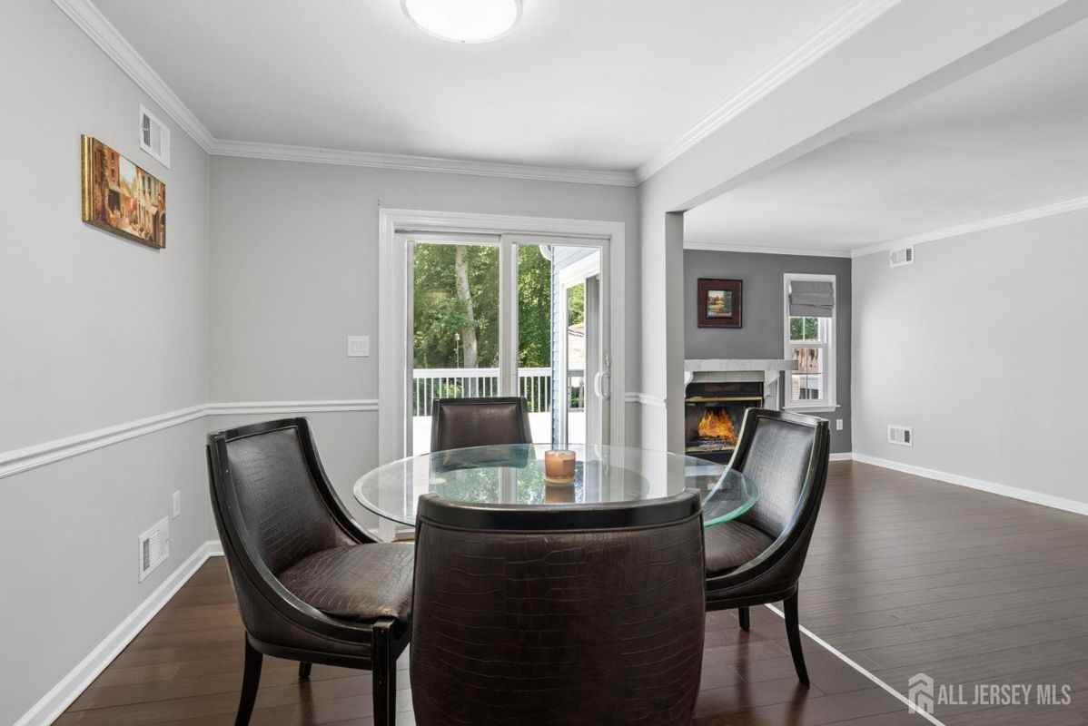 6 Bradford Dr - Photo 7 of 20