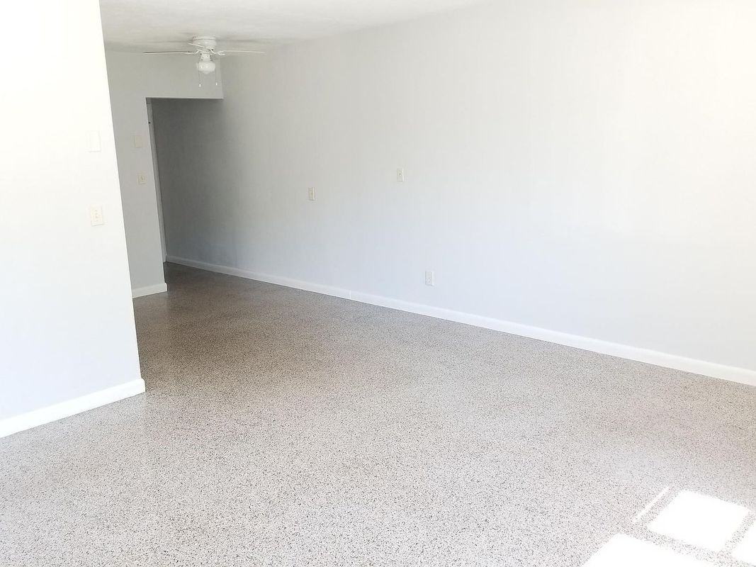 2325 Belmar Dr - Photo 2 of 13