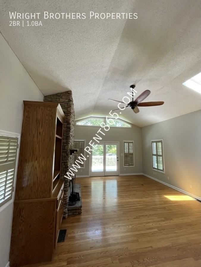327 Taliwa Dr - Photo 5 of 19