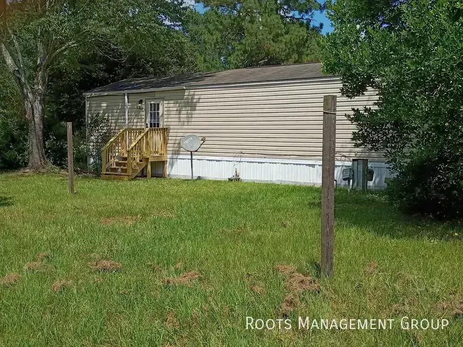 32 Luke Dr #32 - Photo 2 of 15