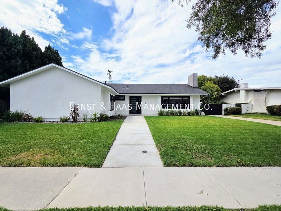 3041 Yellowtail Dr - Photo 2 of 23