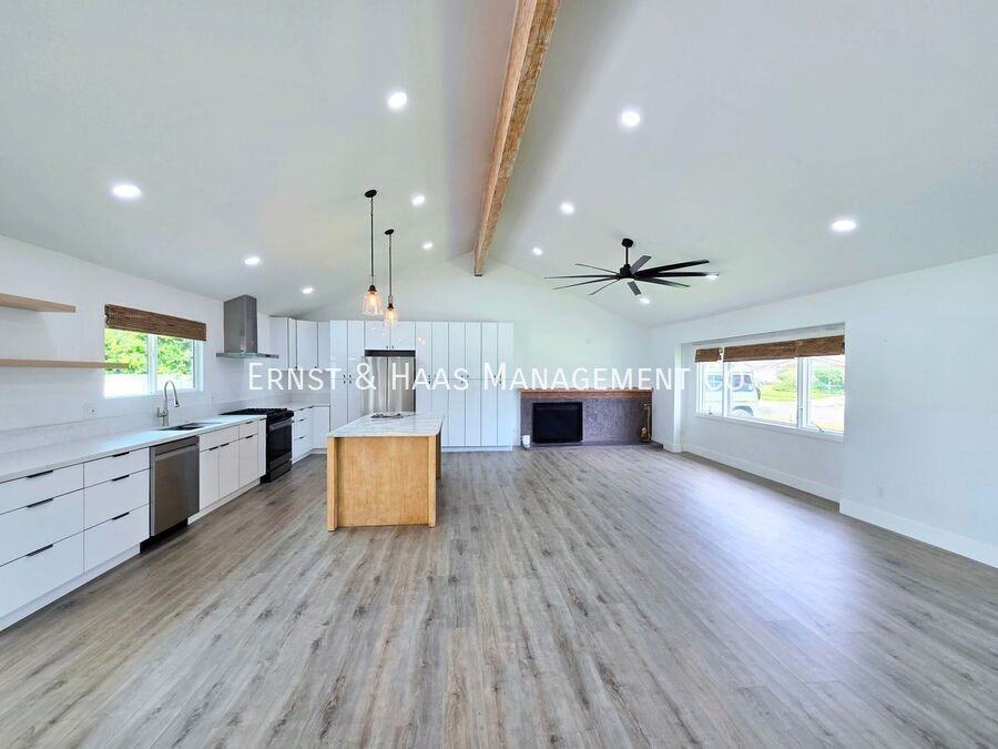 3041 Yellowtail Dr - Photo 5 of 23