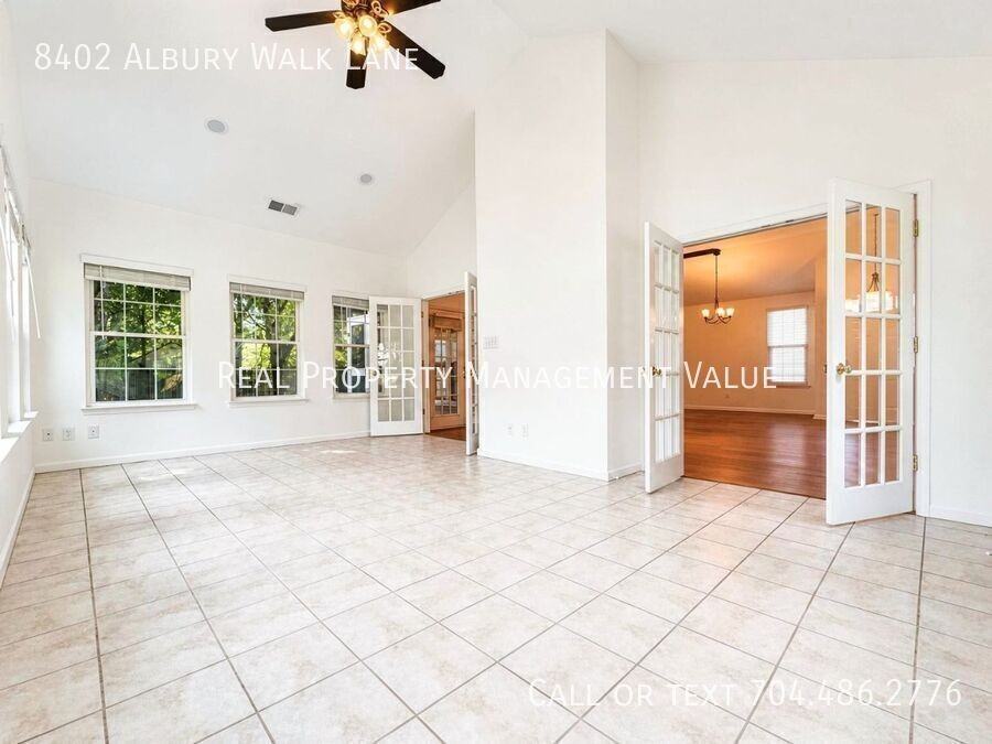 8402 Albury Walk Ln - Photo 6 of 23