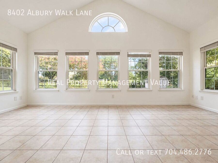 8402 Albury Walk Ln - Photo 7 of 23