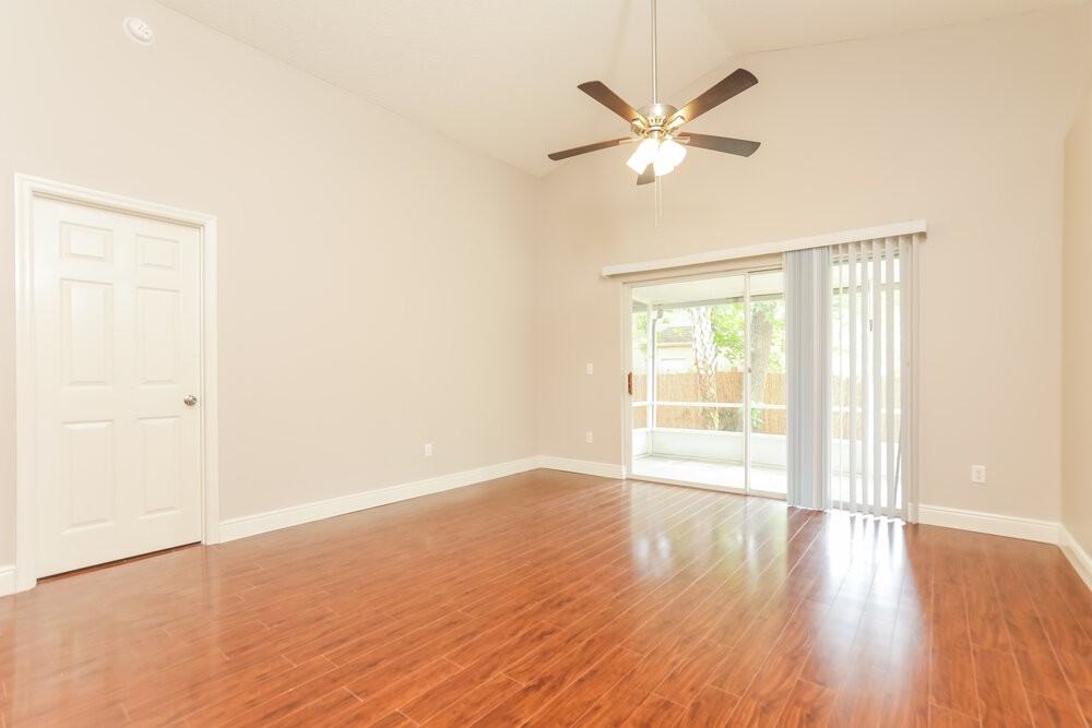 813 Shell Ln - Photo 4 of 16