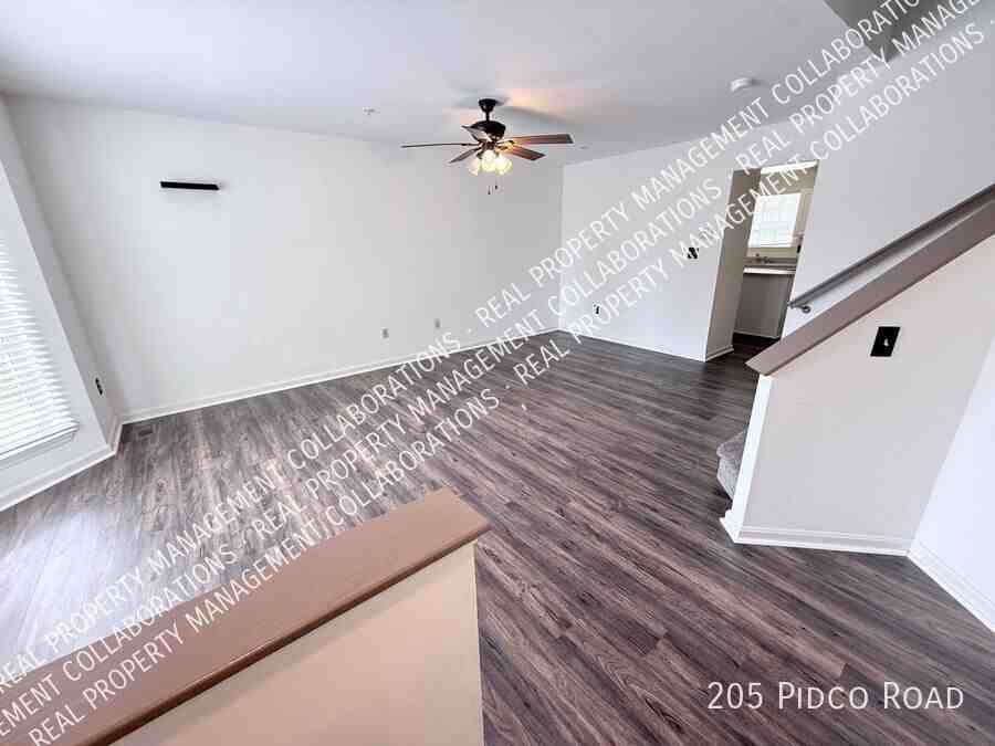 205 Pidco Rd - Photo 2 of 19