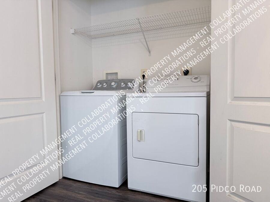 205 Pidco Rd - Photo 7 of 19