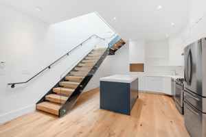featured image of 807 Treat Ave