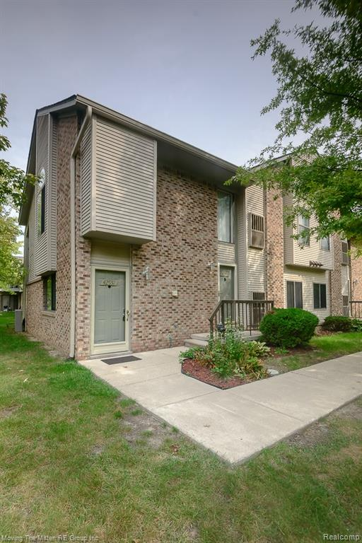 42551 Lilley Pointe Dr - Photo 2 of 23